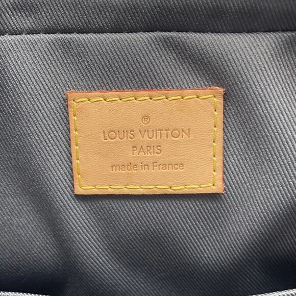 LOUIS VUITTON Trio Messenger Damier Salt Gray - Picture 15 of 16
